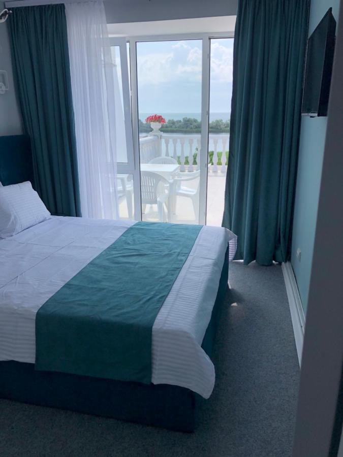 Panorama Briz Hotel Karolino-Buhaz Buitenkant foto